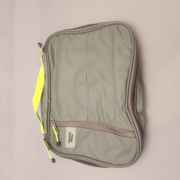 Sharper Image Cable / Electronics Zip Pouch - EUC - Picture 1 of 3